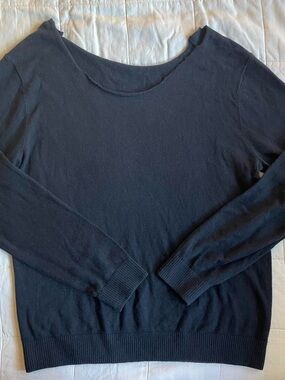Gap Navy Blue Off the Shoulder Sweater - L